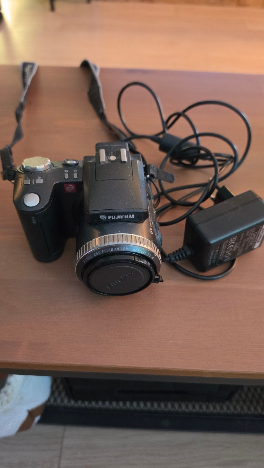 Fujifilm FinePix 6900 Zoom Digitale Camera, Ingebouwde flitser, Gebruikt, Oplader, Ophalen of Verzenden