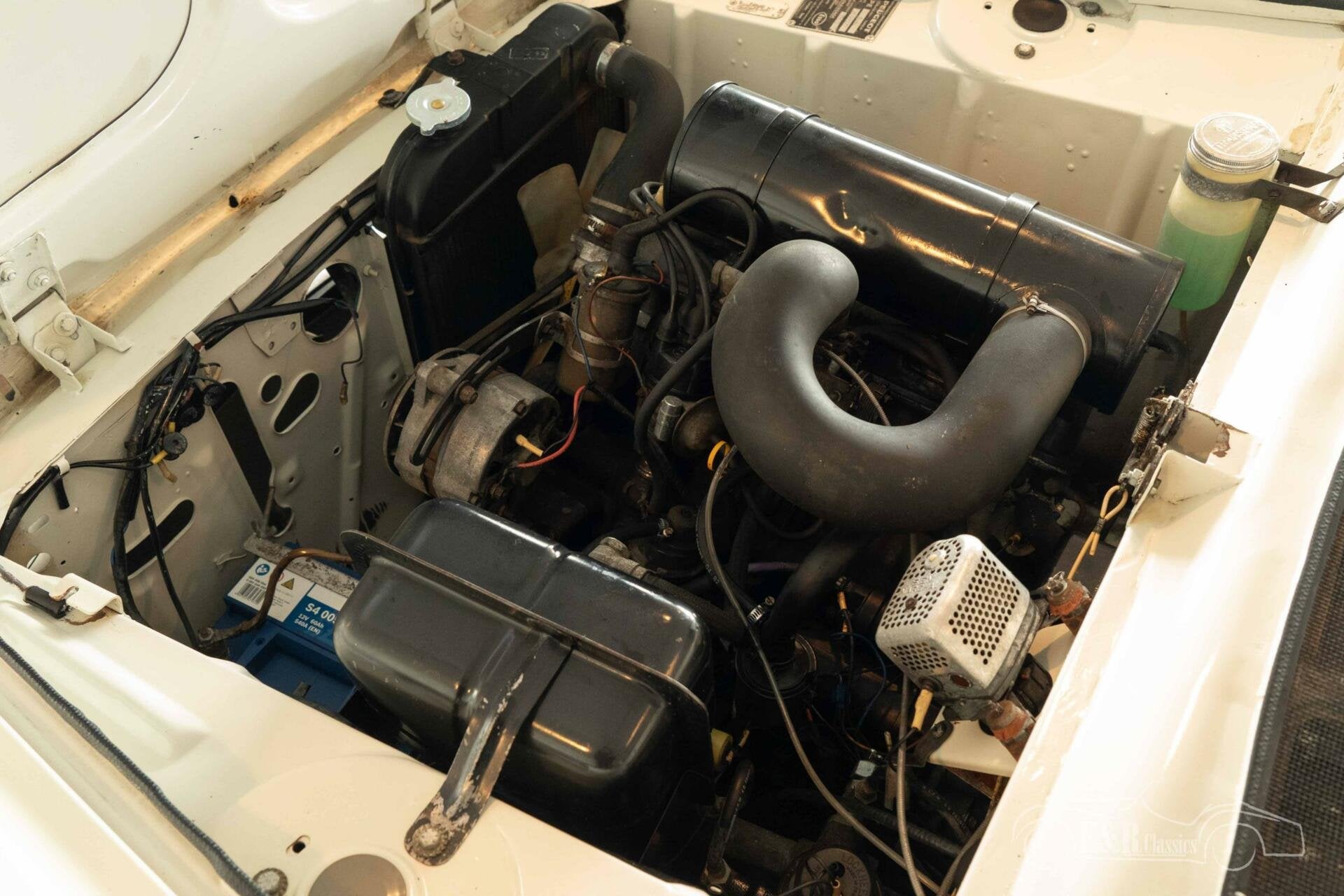 Peugeot 404 Cabriolet | Zeer Goede Staat | 1966, Auto's, Achterwielaandrijving, Zwart, Cabriolet, Zwart