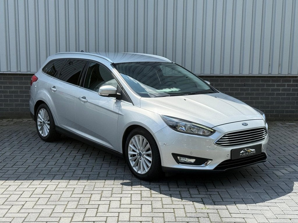 Ford Focus Wagon 1.0 Titanium |Navi|CruiseCtrl|Carplay|PDC|, Auto's, Ford, Gebruikt, Euro 6, Origineel Nederlands, Handgeschakeld