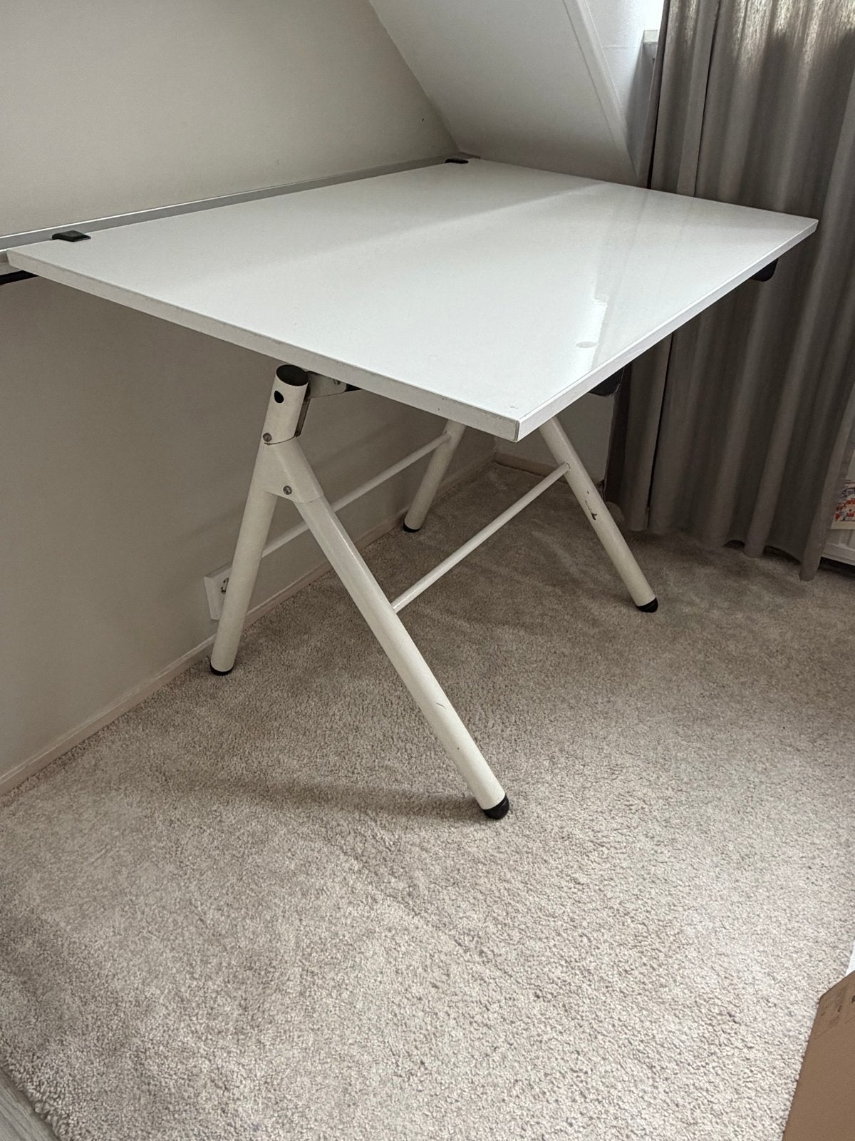 Tekentafel - Verstelbaar en Compact, Doe-het-zelf en Verbouw, Tekentafels, Ophalen, Gebruikt, Minder dan 130 cm