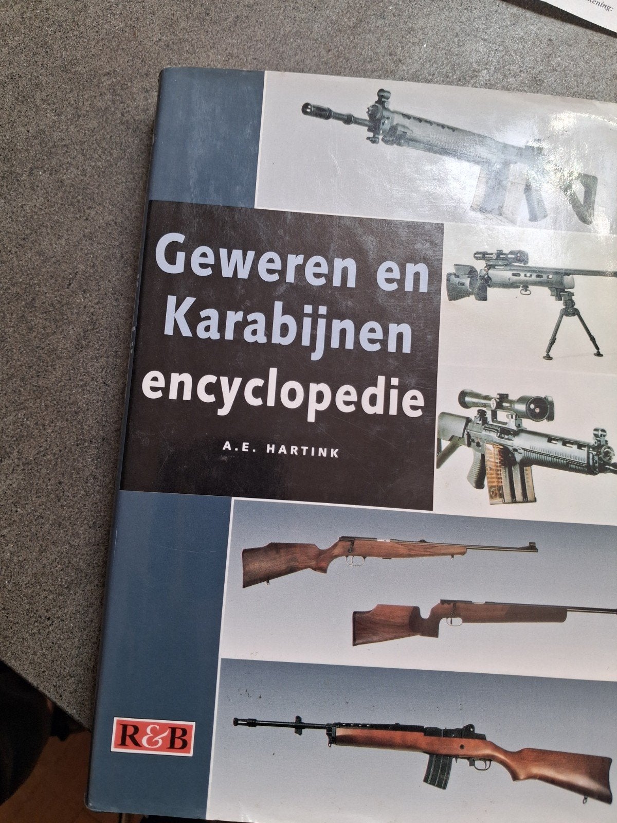 Geweren en Karabijnen encyclopedie - A.E. Hartink, Ophalen of Verzenden