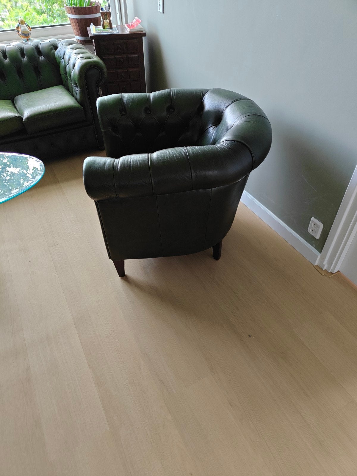Klassieke leren Chesterfield stoel - Groen, Ophalen, Gebruikt, Klassieke, 75 tot 100 cm
