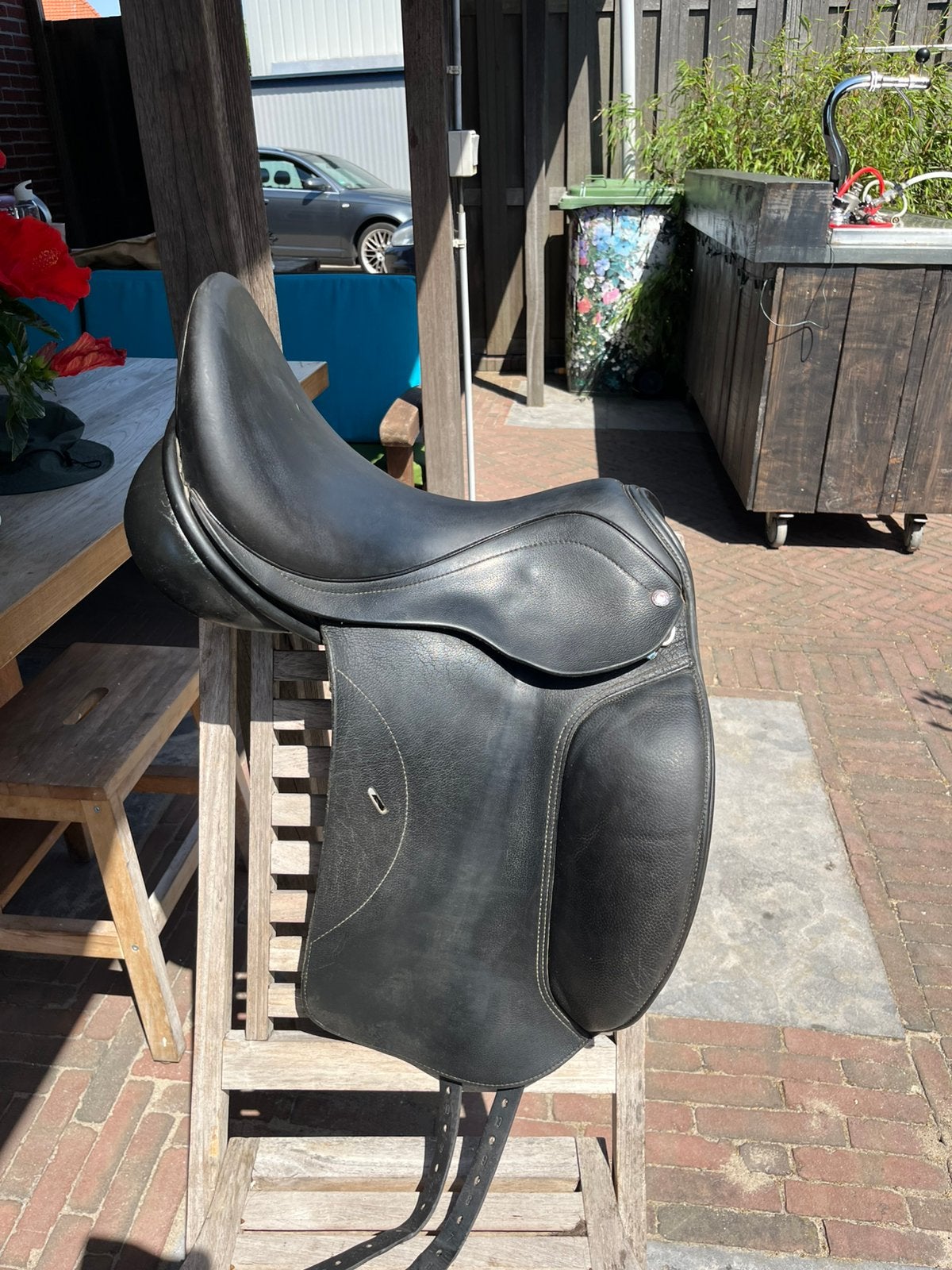 Ninon Schutte Sentrix, medium, 17,5, monoblad, Dieren en Toebehoren, Paarden en Pony's | Zadels, Ophalen of Verzenden, Gebruikt