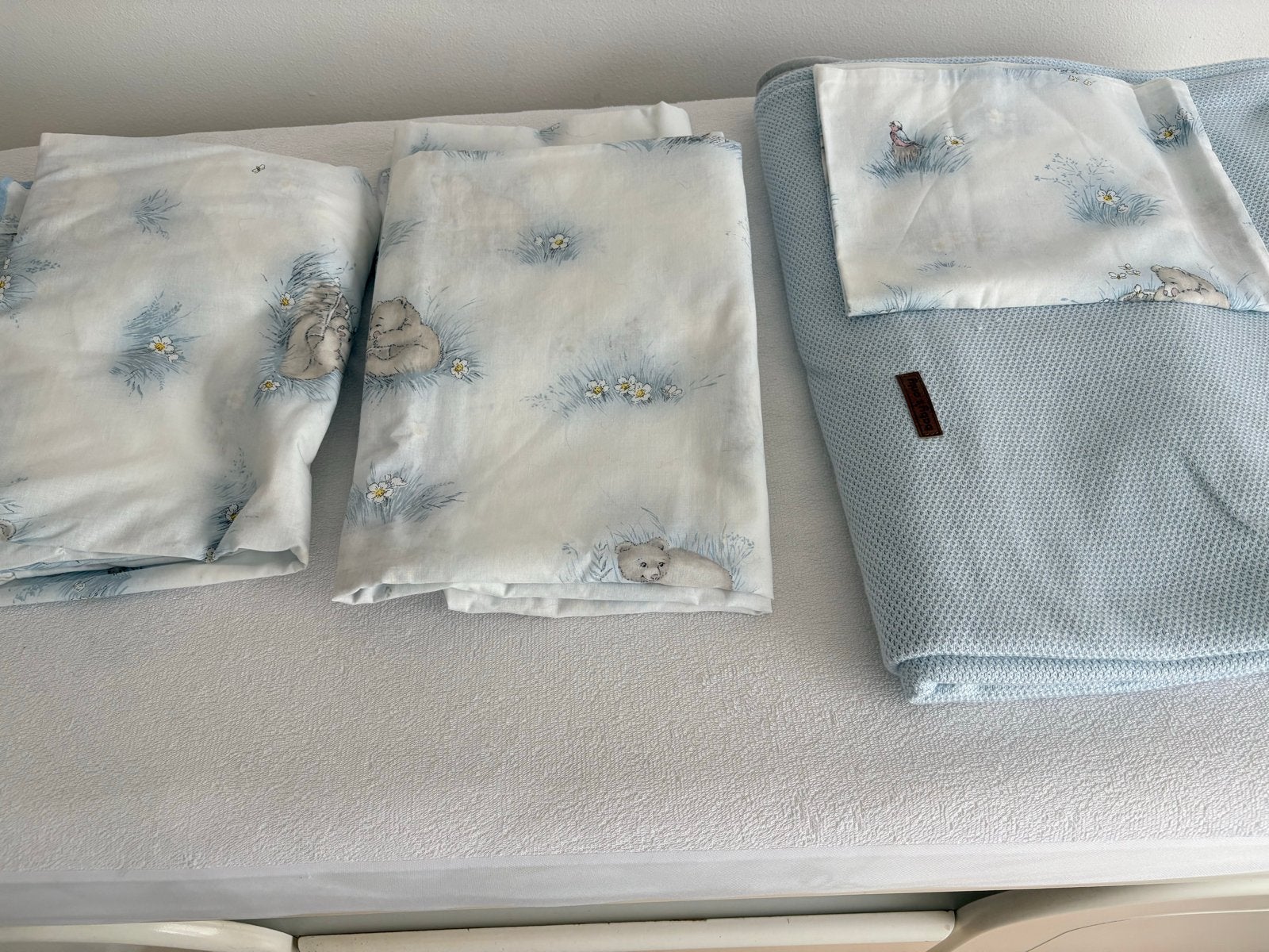 Ledikant met matras, hemeltje en beddengoed, Ophalen, Zo goed als nieuw, Ledikant