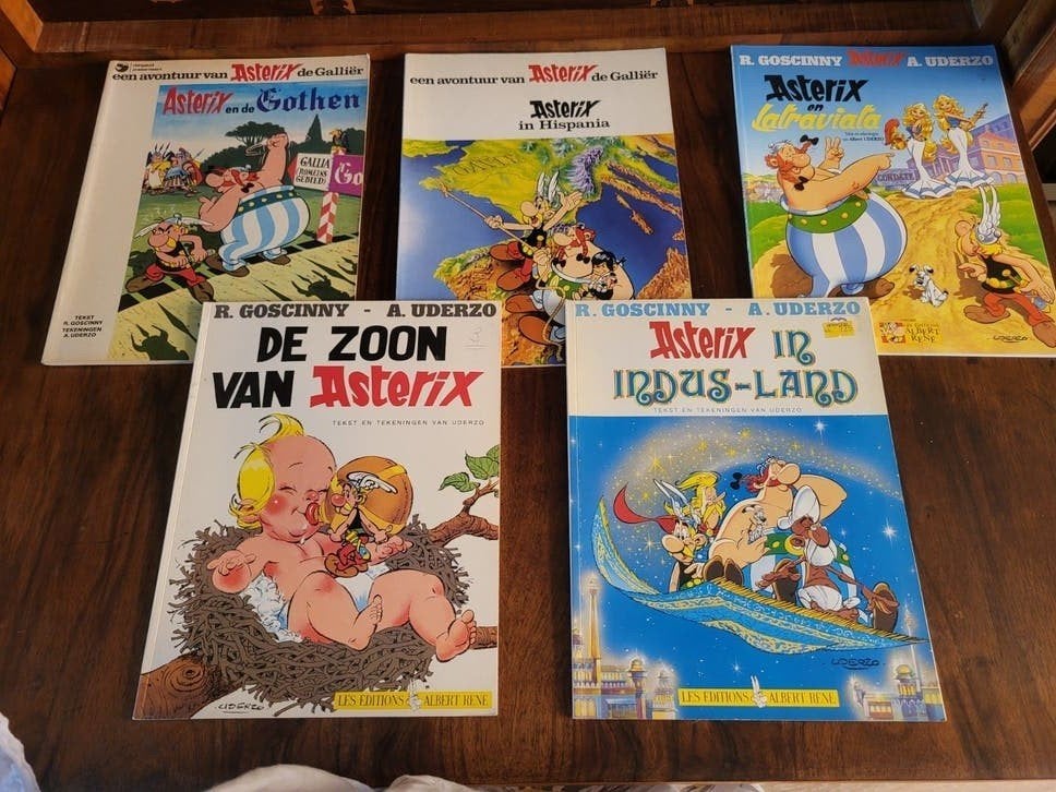 Asterix stripboeken - 5 delen, Boeken, Stripboeken, Meerdere stripboeken, Ophalen of Verzenden, Gelezen