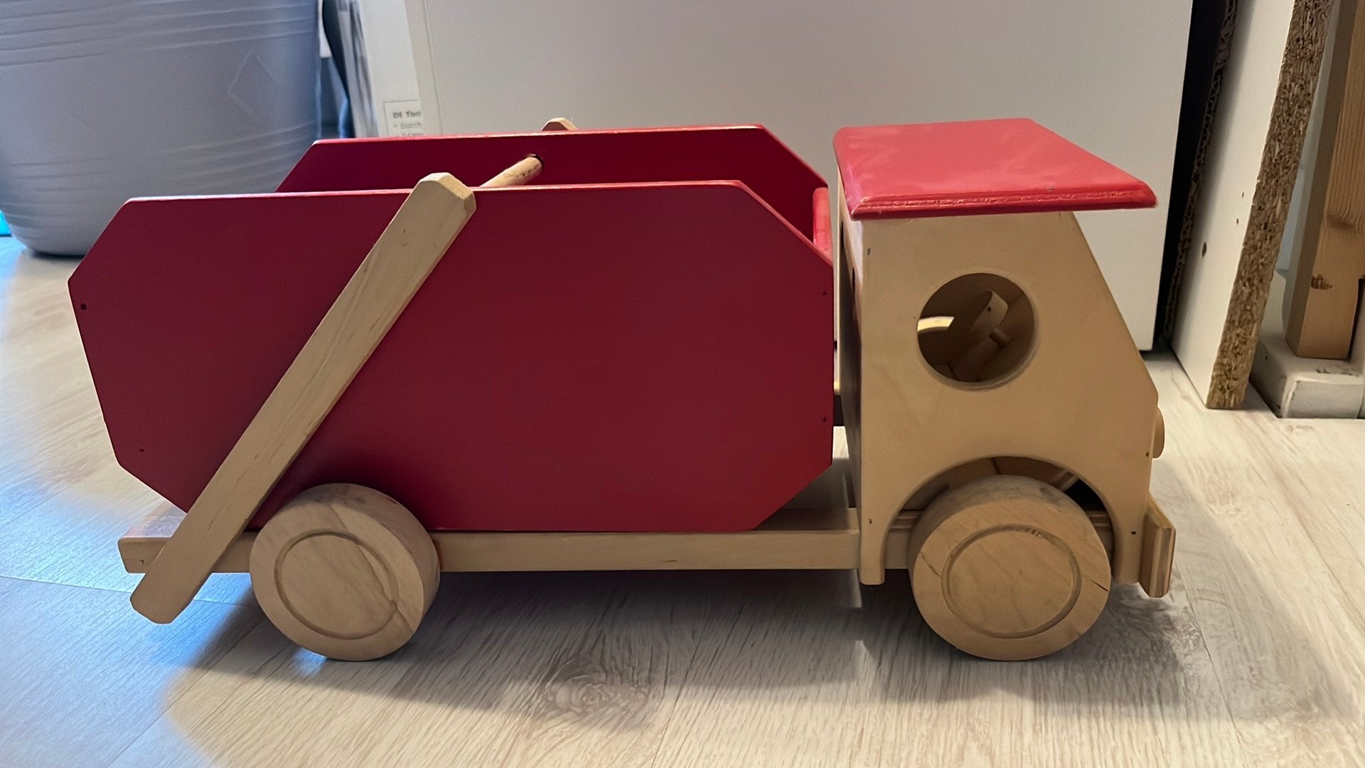 Leuke houten kiepwagen!, Kinderen en Baby's, Ophalen, Gebruikt