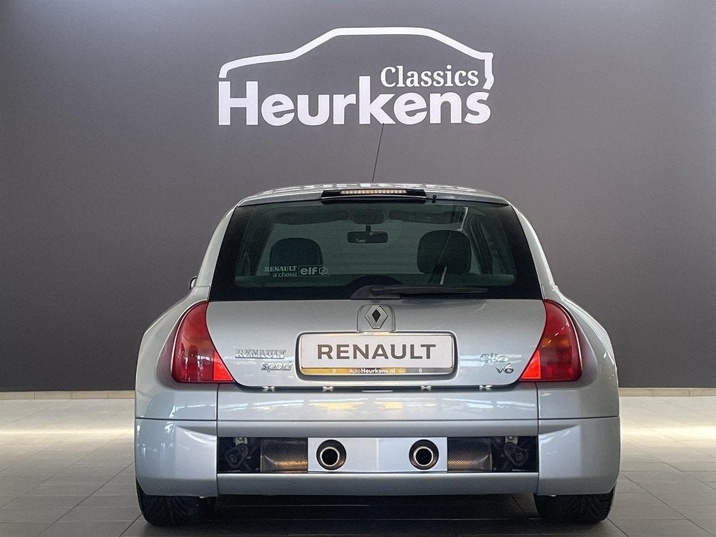 Renault Clio 3.0-24V V6 RS | Origineel NL | Eerste eigenaar, Gebruikt, 2946 cc, Origineel Nederlands, Handgeschakeld
