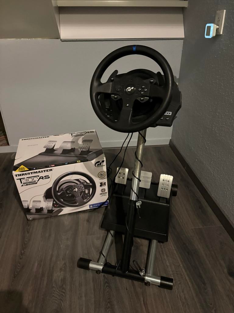 Thrustmaster T300 RS racestuur met pedalen en Wheel Stand Pr, Spelcomputers en Games, Ophalen, Racestuur, Force feedback, PlayStation