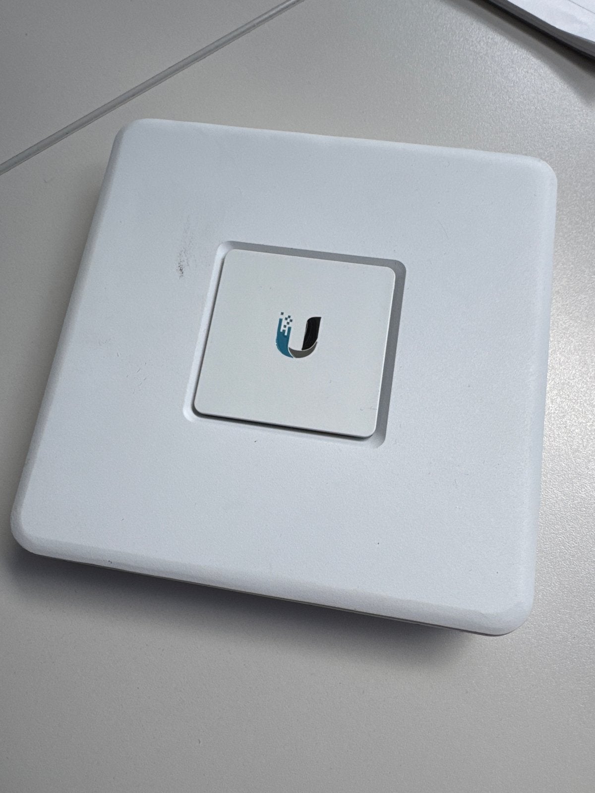 Ubiquiti UniFi Security Gateway (USG) Router, Computers en Software, Routers en Modems, Ophalen of Verzenden, Zo goed als nieuw
