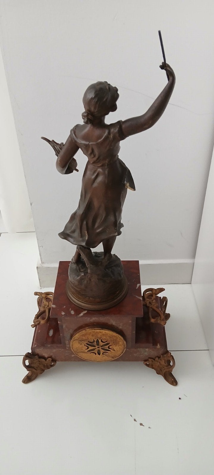 Antieke pendule met bronzen beeld van vrouw met lier, Ophalen of Verzenden