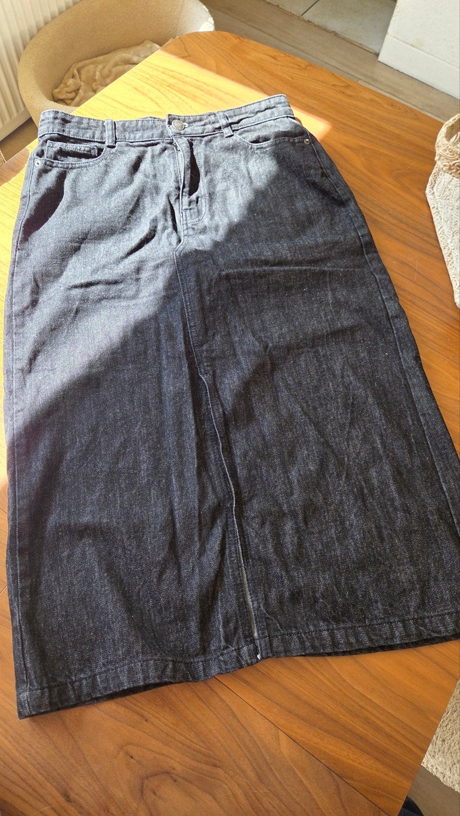 midi zwarte jeans spijkerrok ., Ophalen of Verzenden, Nieuw, Zwart, Onder de knie