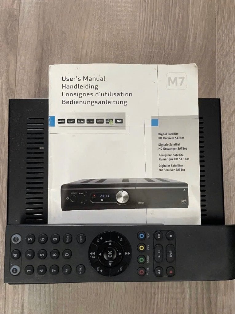 M7 SAT801 satelliet HD ontvanger, Audio, Tv en Foto, Ophalen of Verzenden, Zo goed als nieuw, (Schotel)antenne-accessoires, Overige merken