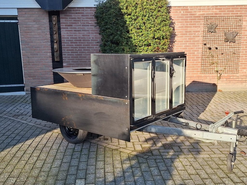 Unieke BBQ op Wielen huren? 🔥 BBQ huren 🥩🌽, Hobby en Vrije tijd, Feestartikelen | Verhuur, Ophalen, Nieuw, Overige