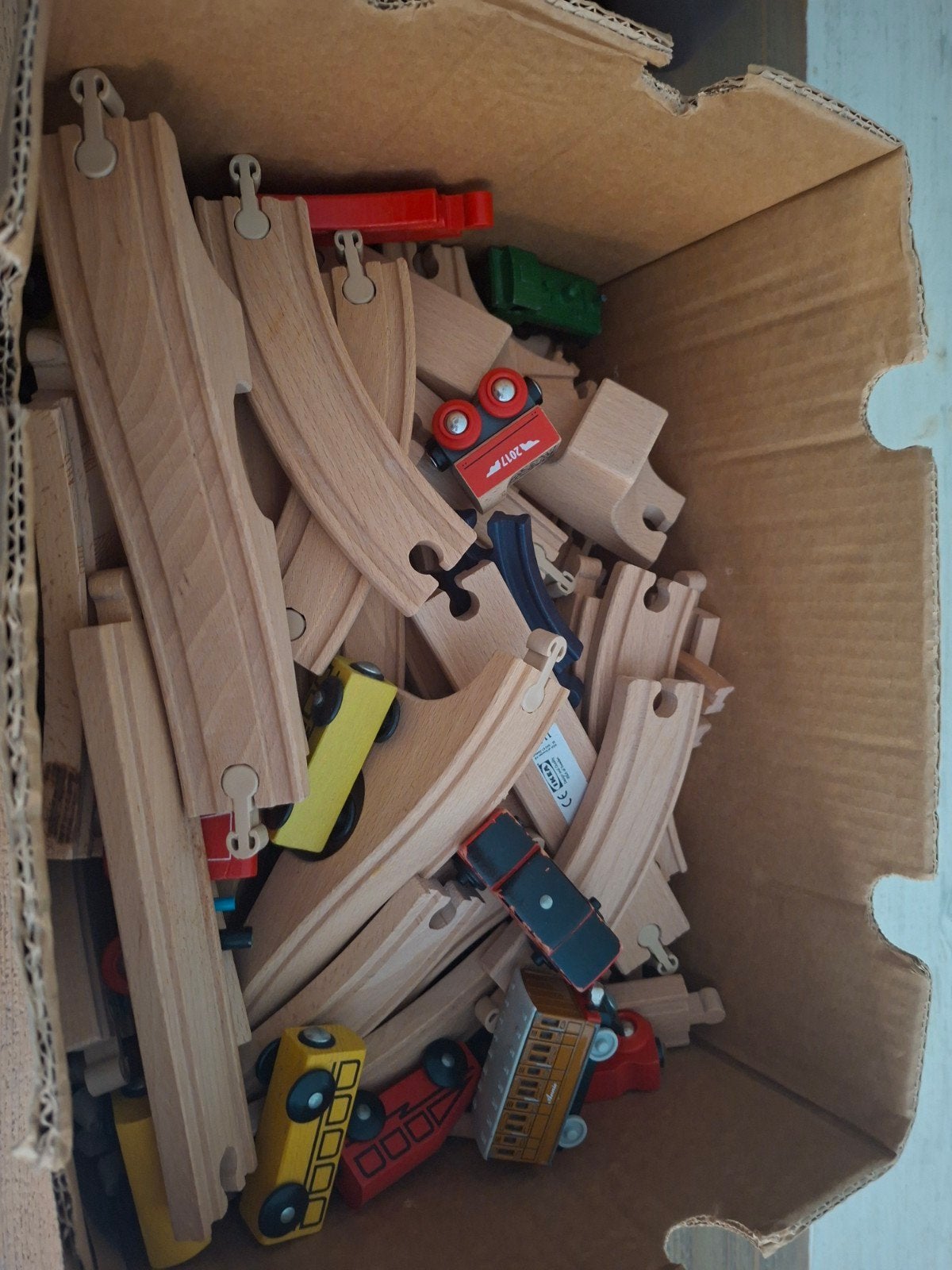 Grote doos met houten treinrails en treintjes, Ophalen, Gebruikt