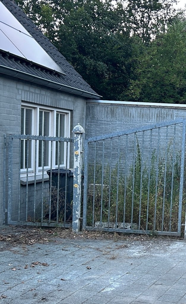 Gegalvaniseerd spijlenhekwerk (loopdeur + 2 stukken hek), Tuin en Terras, Tuinhekken en Hekwerk, Ophalen, Met poort, Gebruikt