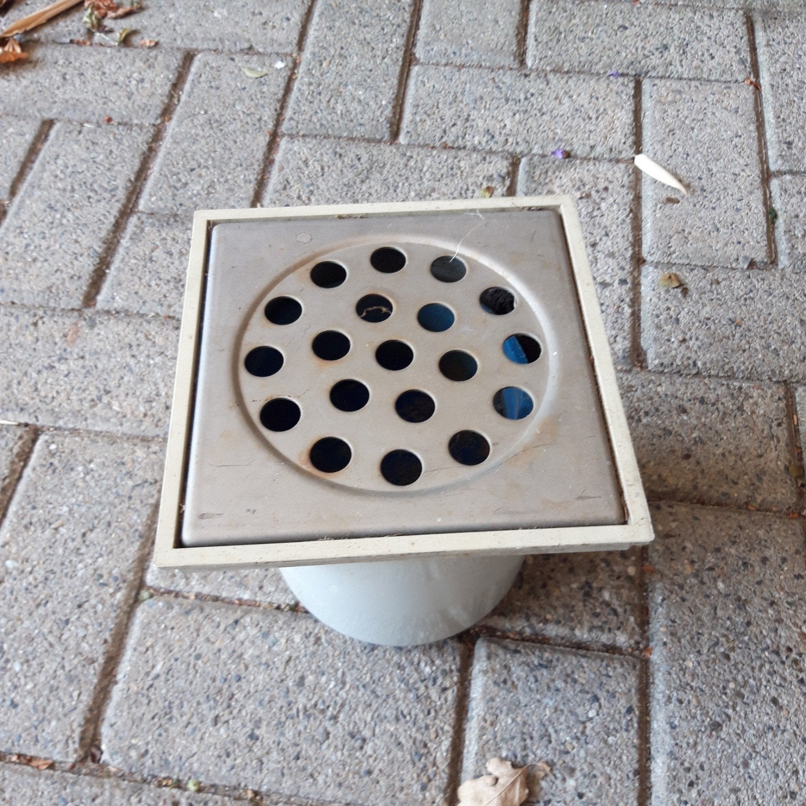 Afvoerput schuur/bijkeuken, Doe-het-zelf en Verbouw, Buizen en Afvoer, Ophalen, Pvc, Minder dan 2 meter, 80 mm of meer