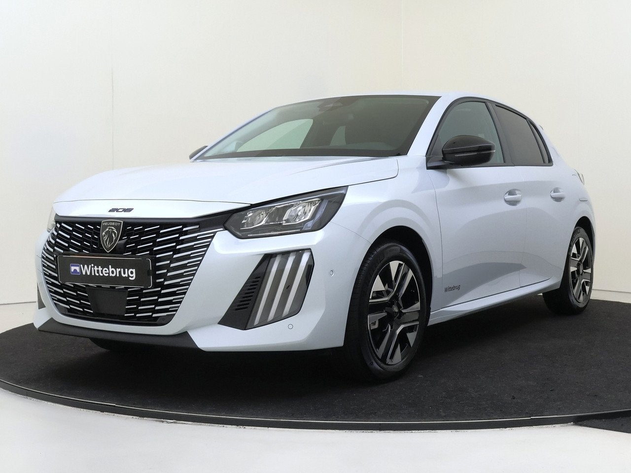 Peugeot 208 1.2 Hybrid 110PK e-DCS6 Allure (bj 2026), Automaat, Gebruikt, 1199 cc, Bedrijf