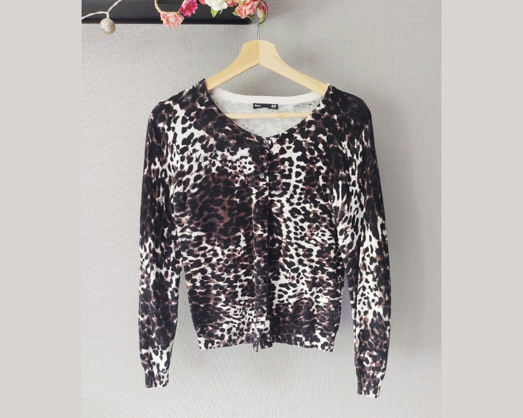 Leuk kort panter print vestje cardigan van H&M, Bruin, Ophalen of Verzenden, Zo goed als nieuw, Maat 36 (S)