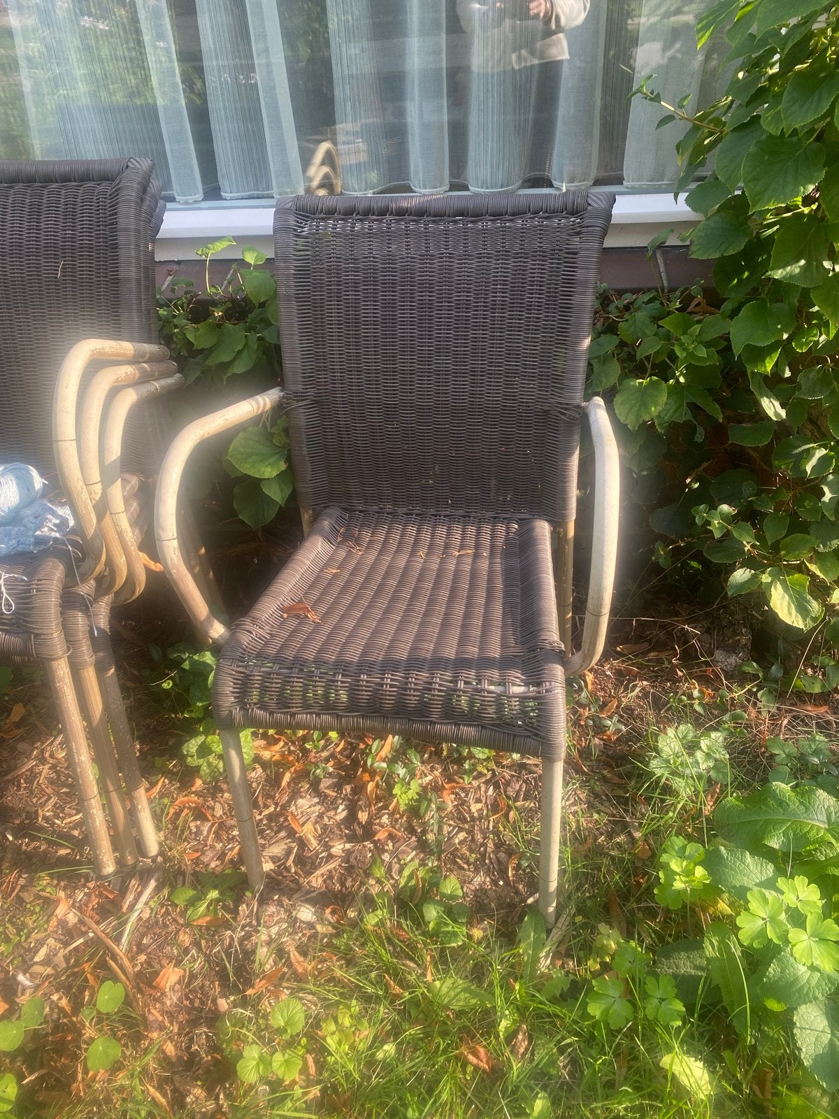 4 Wicker tuinstoelen met metalen frame, Ophalen of Verzenden, Gebruikt, Wicker