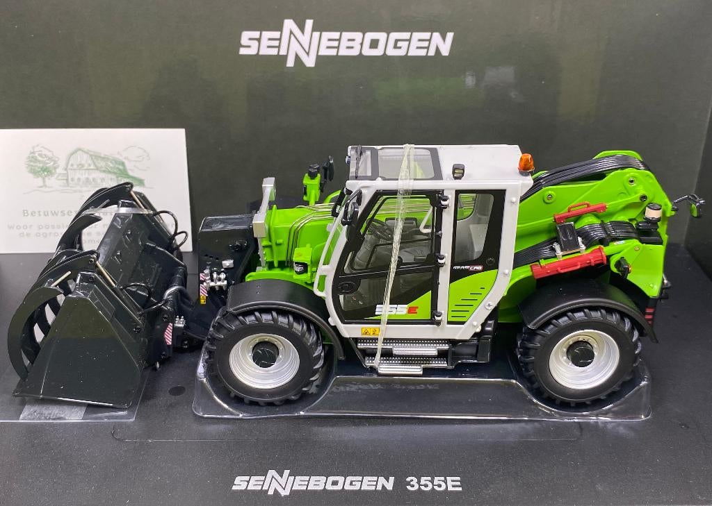 Sennebogen 355E Telescooplader 1:32 Universal Hobbies, Hobby en Vrije tijd, Ophalen of Verzenden, Nieuw, Tractor of Landbouw, Universal Hobbies