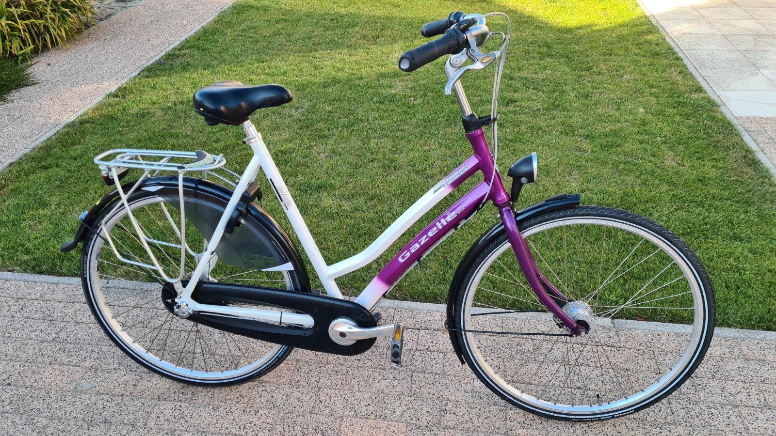 Gazelle Nerja Damesfiets 28", Ophalen, Versnellingen, Gazelle, Trommelrem