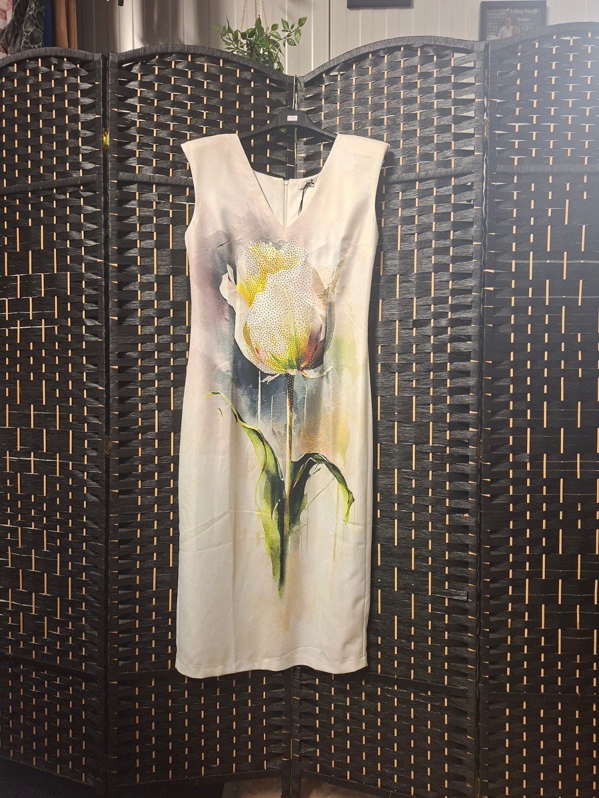 Missy jurk met bloemenprint en steentjes, Kleding | Dames, Meerkleurig, Ophalen of Verzenden, Zo goed als nieuw, Maat 36 (S)