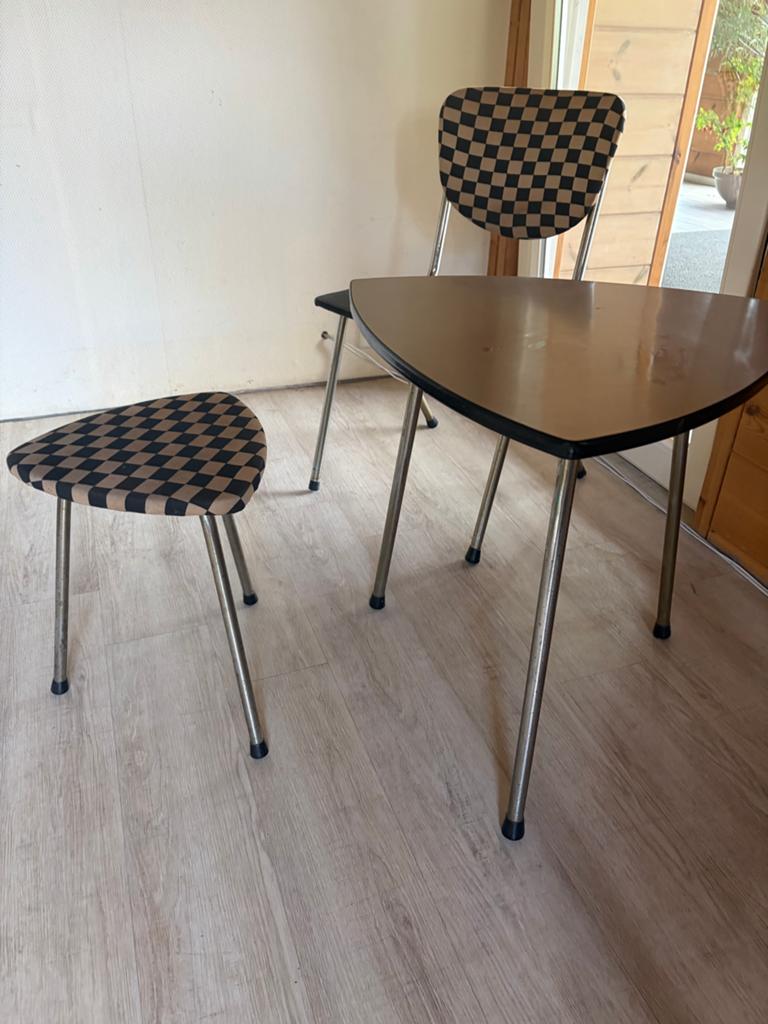 Retro tafeltjes en stoel, Antiek en Kunst, Ophalen
