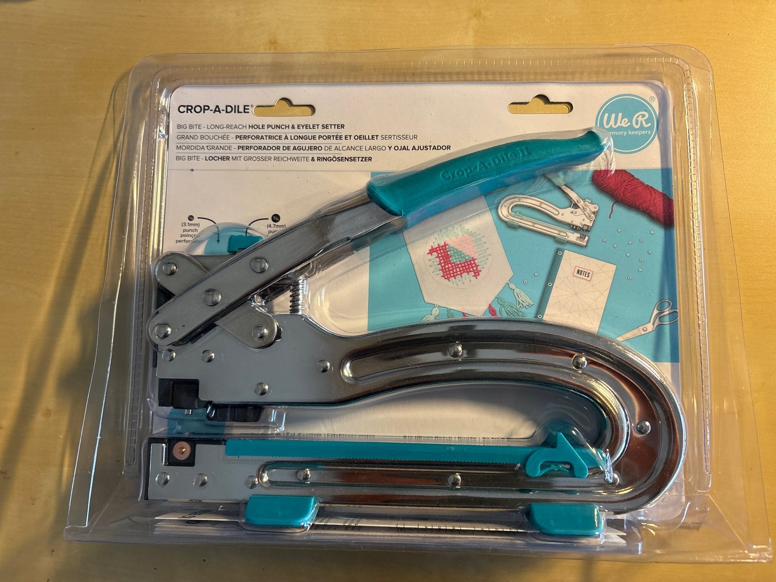 Crop-A-Dile Big Bite perforator en oogjeszetter, Ophalen of Verzenden, Nieuw