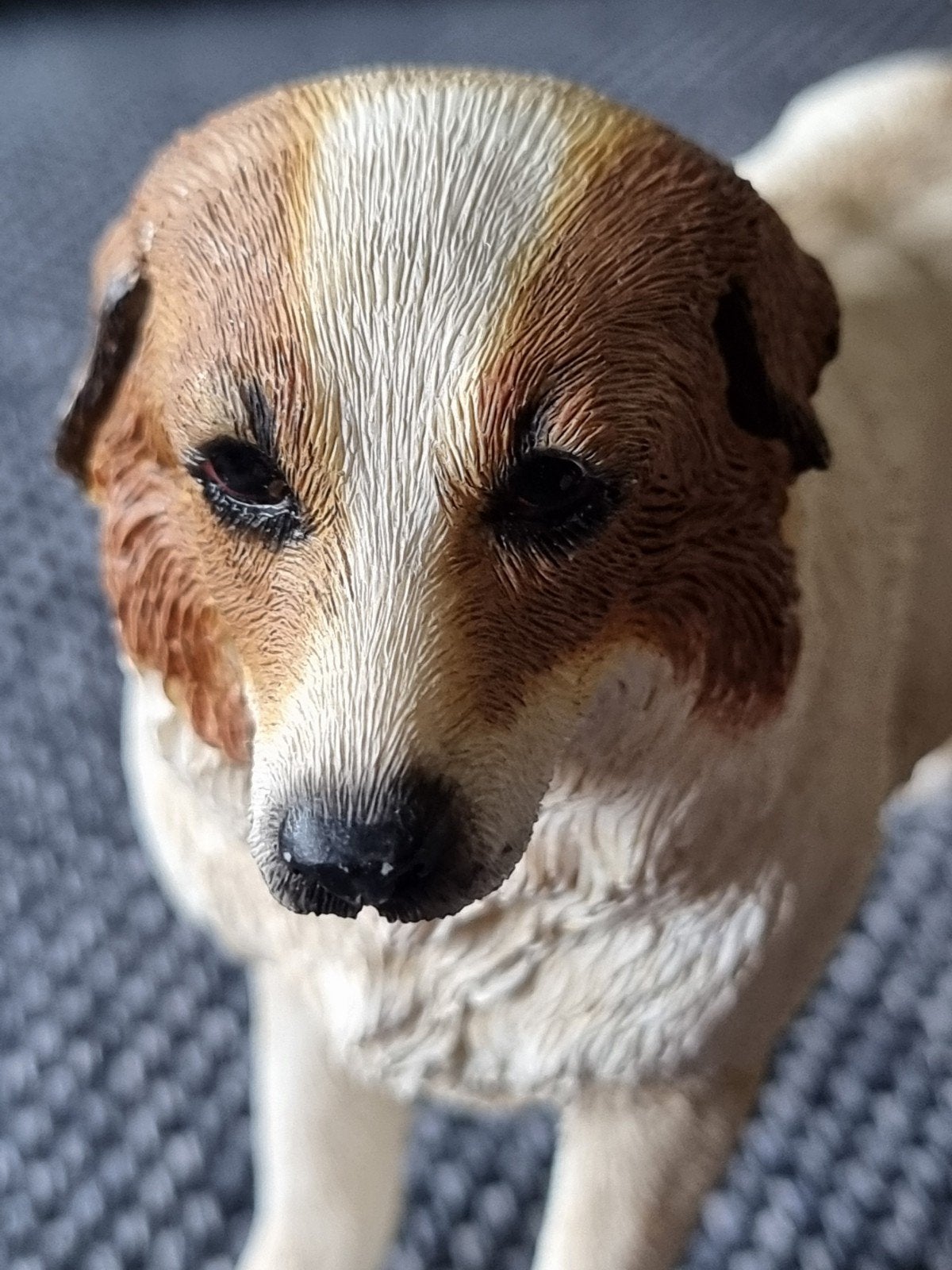 Hondenbeeldje - berghond, Ophalen of Verzenden, Zo goed als nieuw, Hond of Kat, Beeldje of Figuurtje