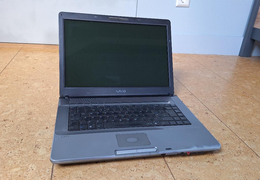 Sony Vaio Laptop | Windows 10, Computers en Software, Windows Laptops, Gebruikt, 15 inch, HDD, Minder dan 2 Ghz, Minder dan 4 GB