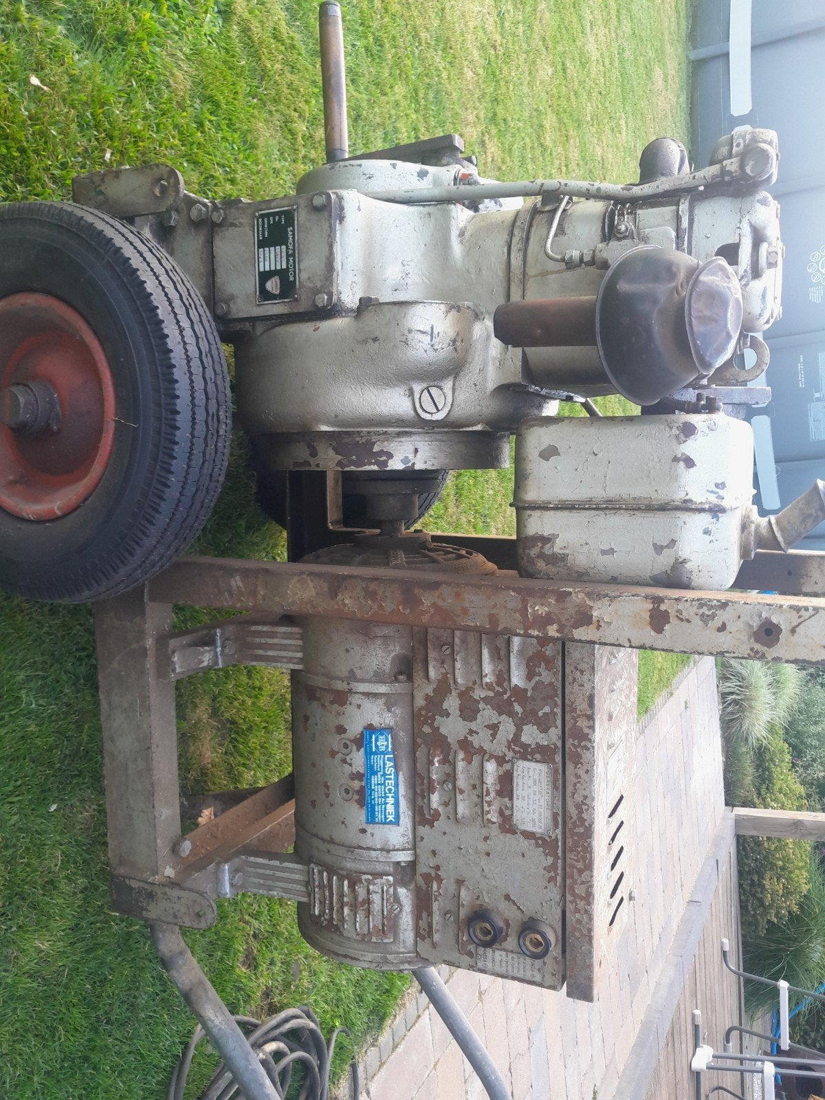 Samofa motor met lasgenerator, Ophalen