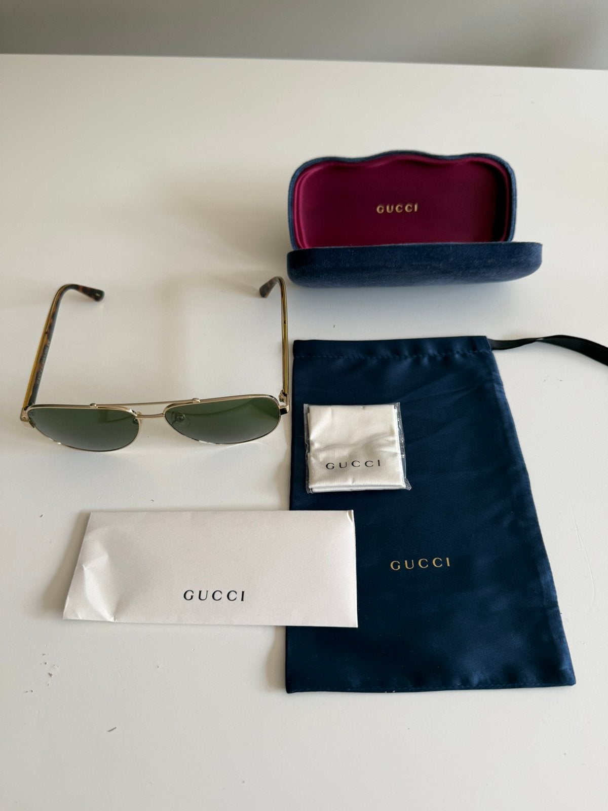 Gucci zonnebril NIEUW! geheel origineel met factuur!, Overige merken, Zonnebril, Overige kleuren, Nieuw