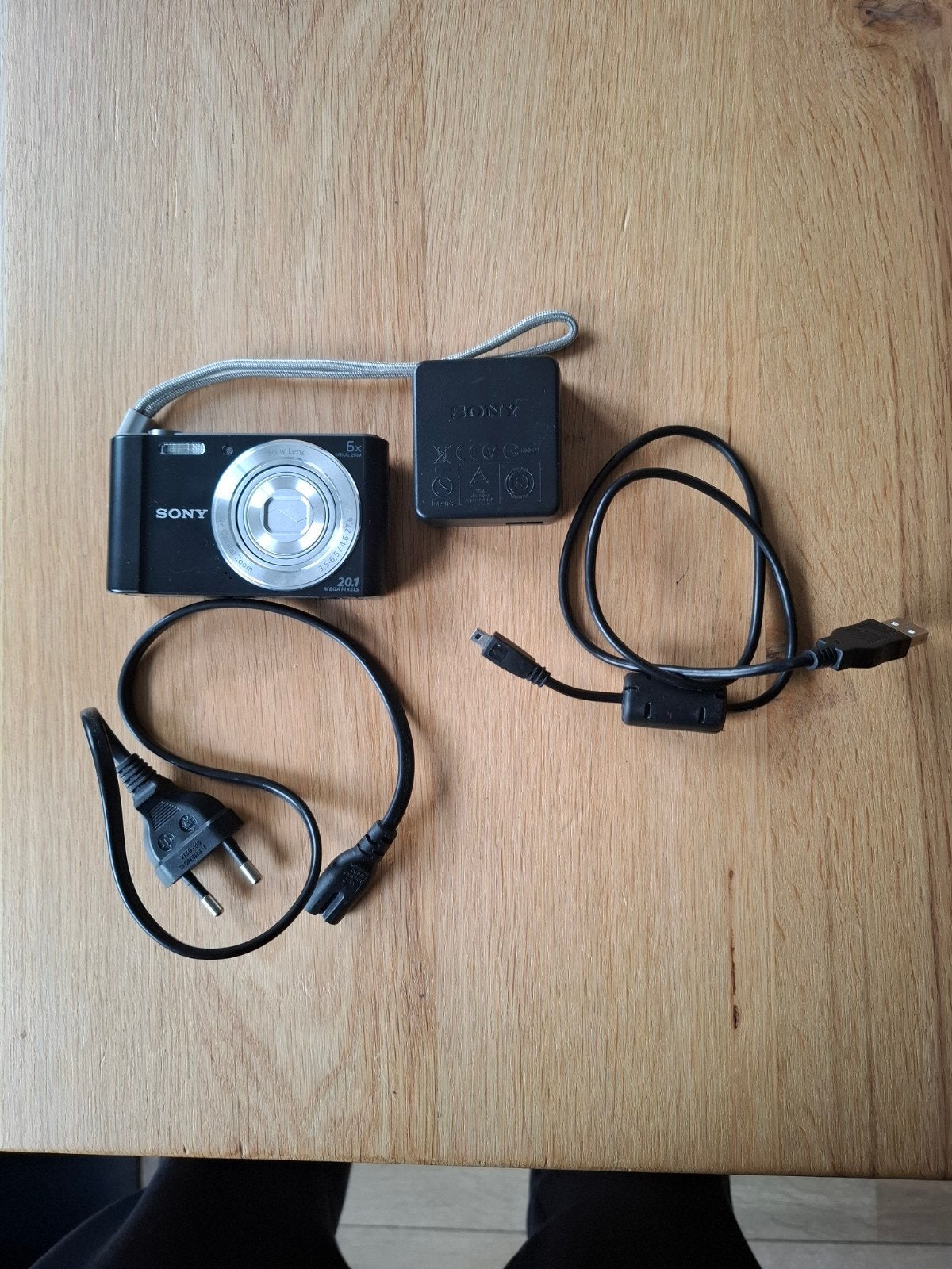 Sony Cyber-shot DSC W810. Weinig gebruikt!, Ophalen of Verzenden, Compact, Sony, 4 t/m 7 keer