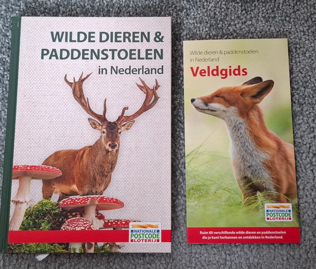 Natuur: Wilde dieren & paddestoelen in Nederland + veldgids, Ophalen of Verzenden, Zo goed als nieuw, Natuur algemeen