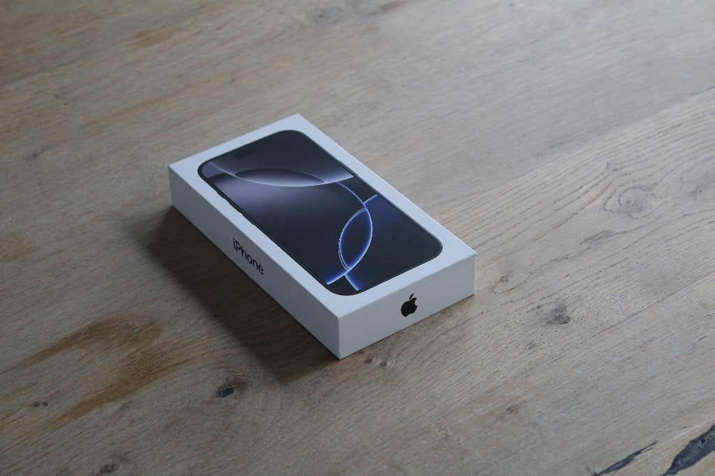 Apple iPhone 16 Pro - 128GB - Zwart Titanium met garantie, IPhone 16 Pro, Apple, Zwart, Ophalen of Verzenden