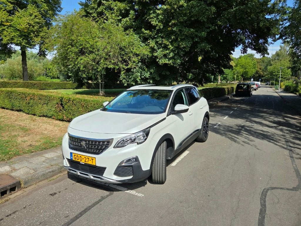 Peugeot 3008 1.2 Puretech 130pk S&S EAT 2019 Wit, Dealer onderhouden, Euro 6, 1199 cc, Leder en Stof