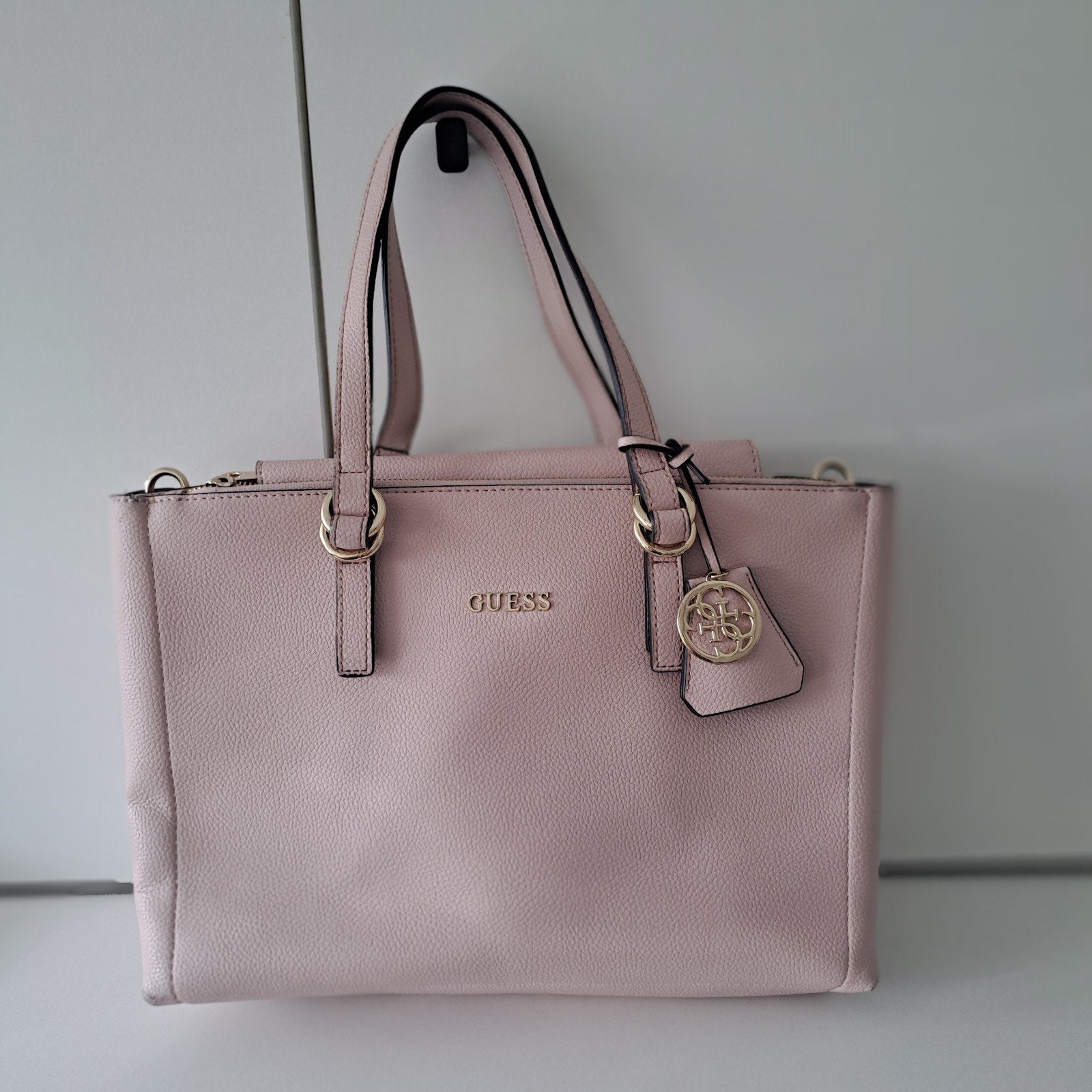Guess lichtroze tas, Ophalen of Verzenden, Zo goed als nieuw, Roze, Handtas
