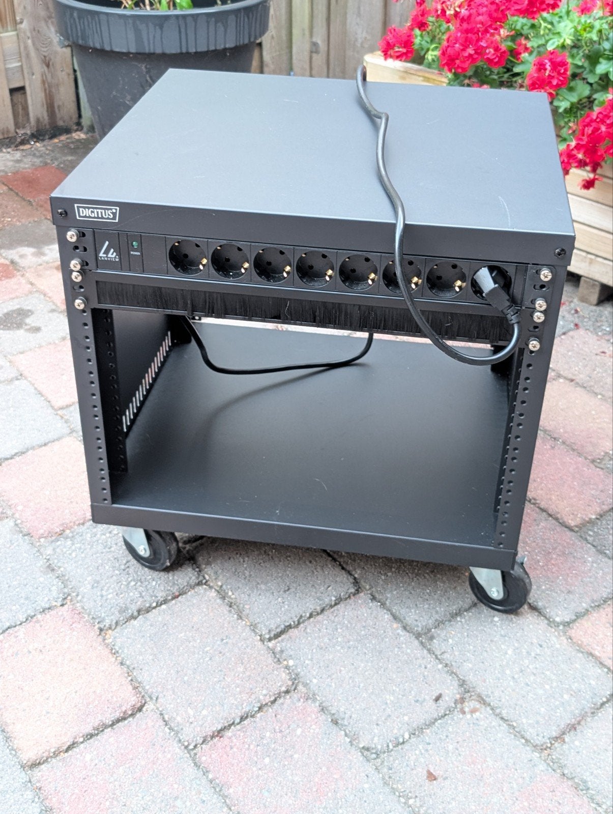 Digitus verrijdbaar 19 inch rack kast 8U netwerk en audio, Ophalen, Zo goed als nieuw, Audio