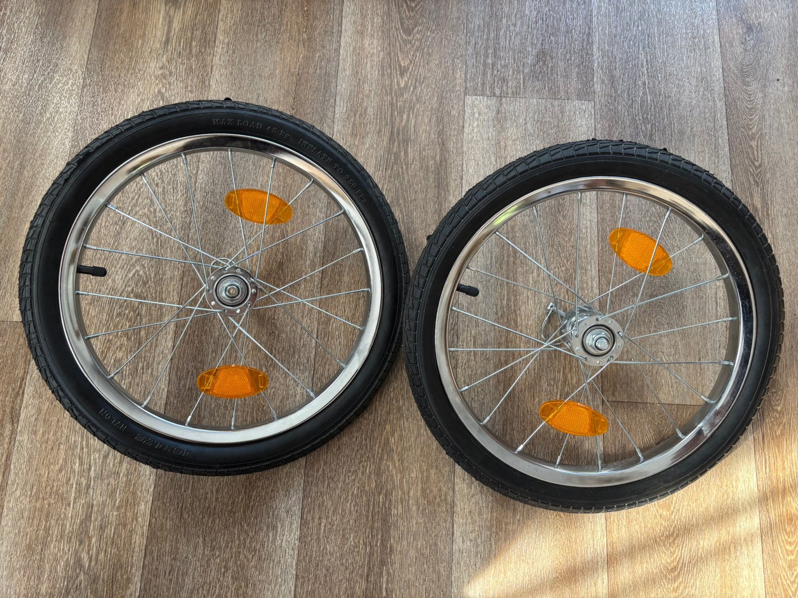 2 Nieuwe wielen voor fietskar / hondenkar / kar 16 inch, Fietsen en Brommers, Fietsaccessoires | Aanhangers en Karren, Ophalen of Verzenden