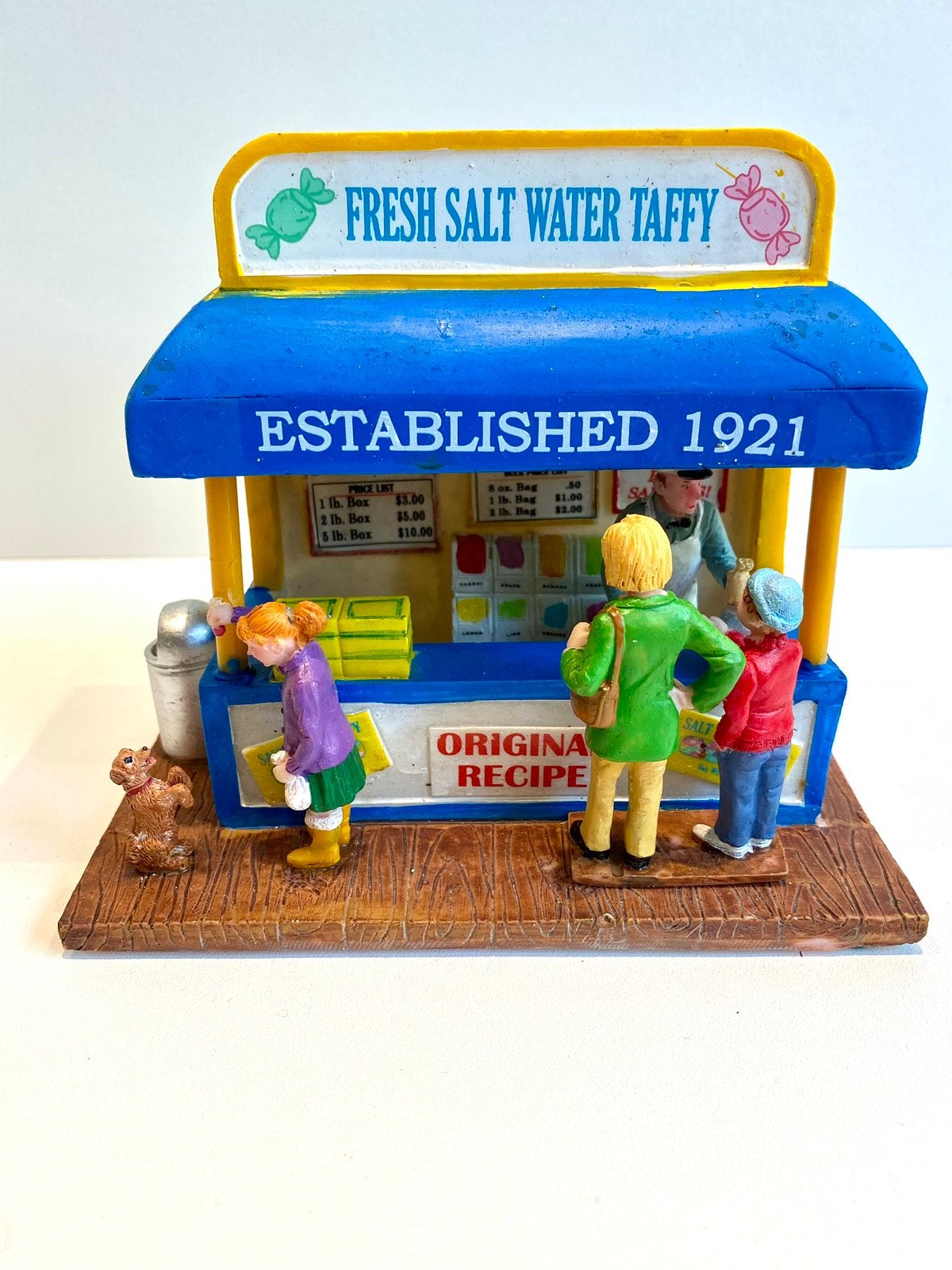 Lemax Carole Towne Taffy Stand (83697), Verzenden
