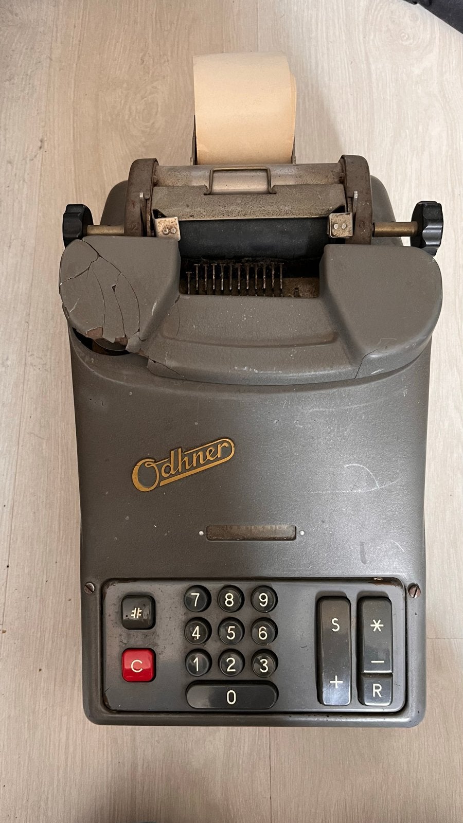Oude reken/tel machine, Ophalen