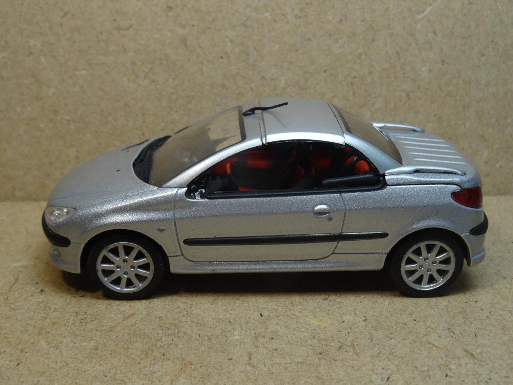 NOREV 1/43, PEUGEOT 206 CC, Cabrio, Zie TEKST-Foto`s, Hobby en Vrije tijd, Ophalen of Verzenden, Zo goed als nieuw, Auto, Norev