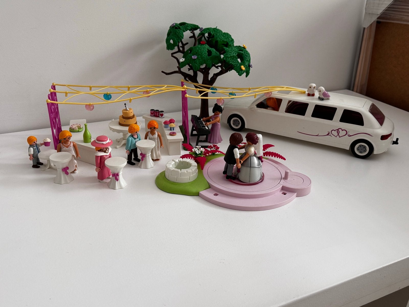 Playmobil Bruiloftsfeest met limousine en danspaar, Complete set, Overige typen, Ophalen of Verzenden, Zo goed als nieuw