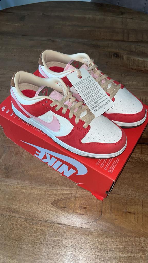 Nike SB Dunks Low “Sail and Sport Red”, Ophalen, Nieuw, Sneakers of Gympen, Roze