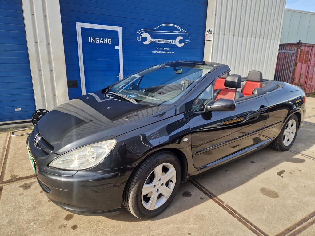 Mooie Peugeot 307 Cabrio, Zwart, Cabriolet, Parkeersensor, Zwart
