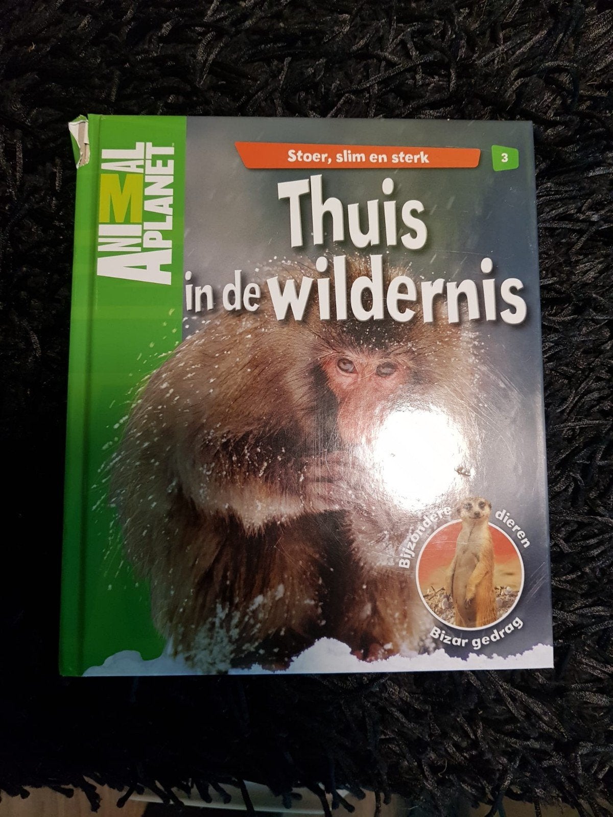 Boek Thuis in de Wildernis., Ophalen of Verzenden, Gelezen, Overige diersoorten