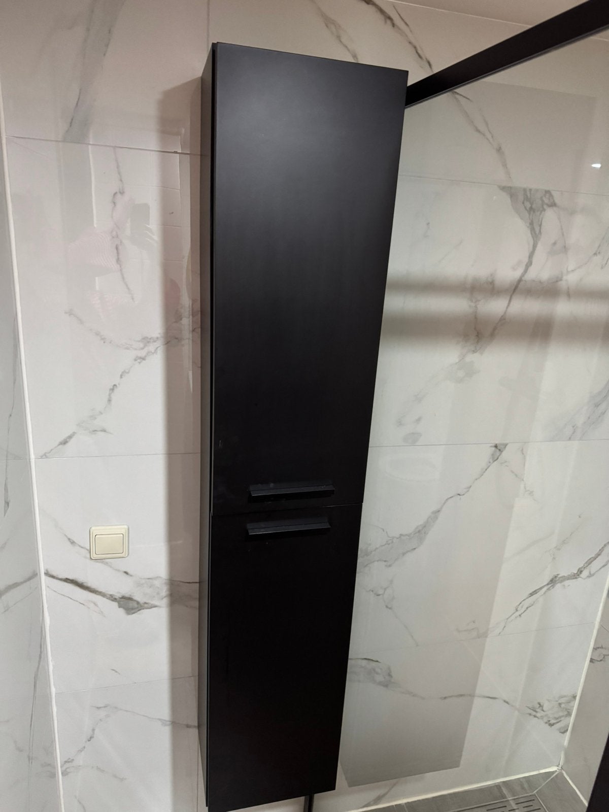 Kolomkast voor de badkamer zwart, Huis en Inrichting, Badkamer | Badkamermeubels, Ophalen, Overige typen, Zo goed als nieuw, Minder dan 100 cm