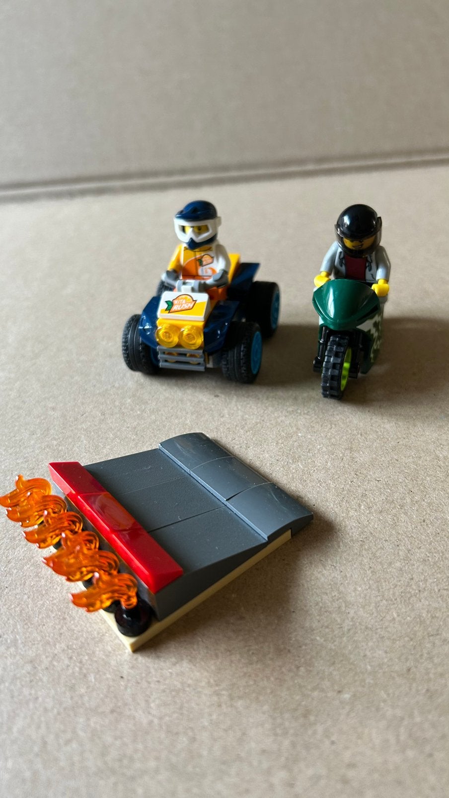Lego City Stunt Team 60255, Ophalen of Verzenden, Zo goed als nieuw
