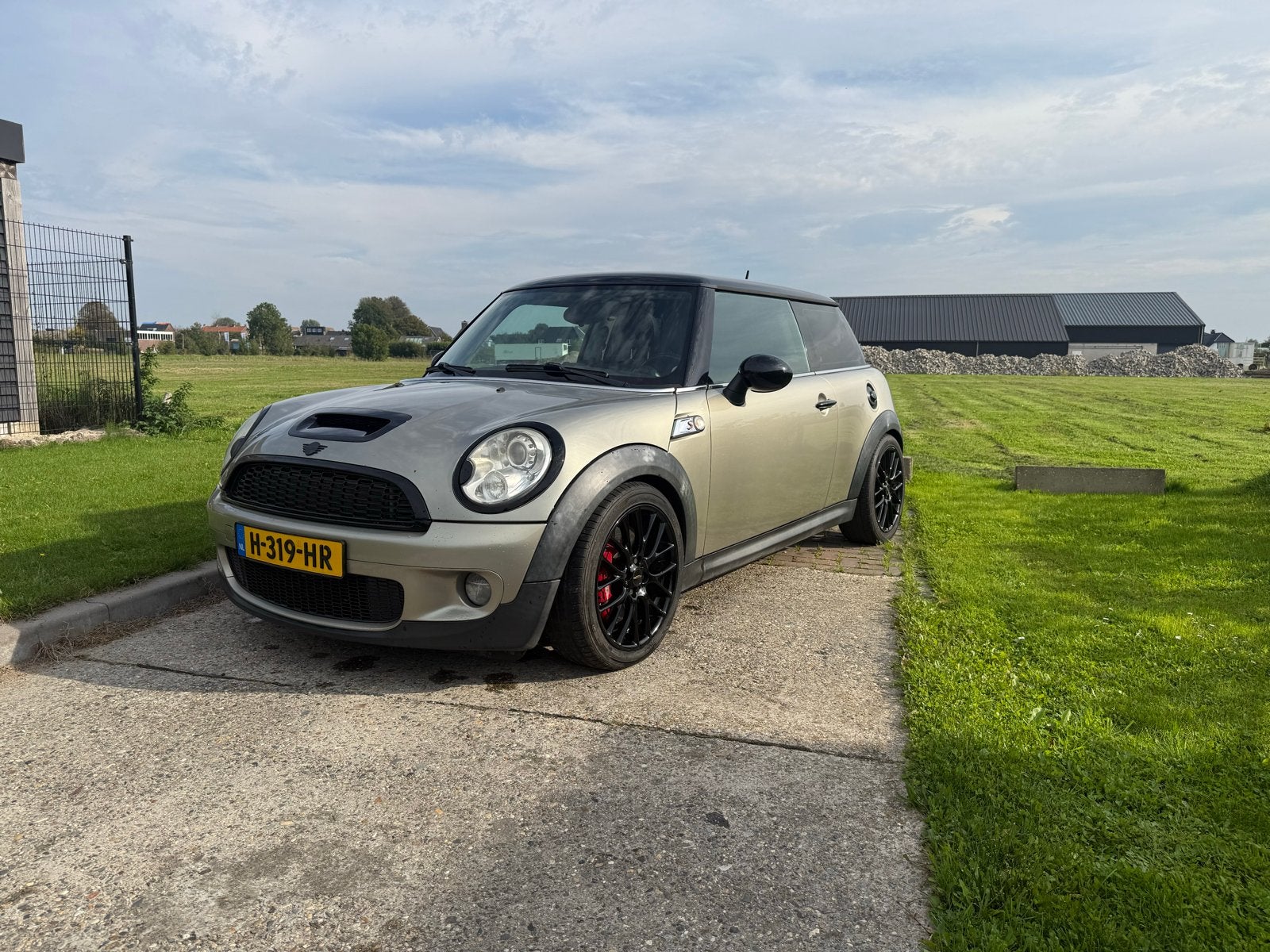Mini 1.6 16V Cooper S 128KW 2007 Grijs, Voorwielaandrijving, 4 cilinders, 4 stoelen, 49 €/maand