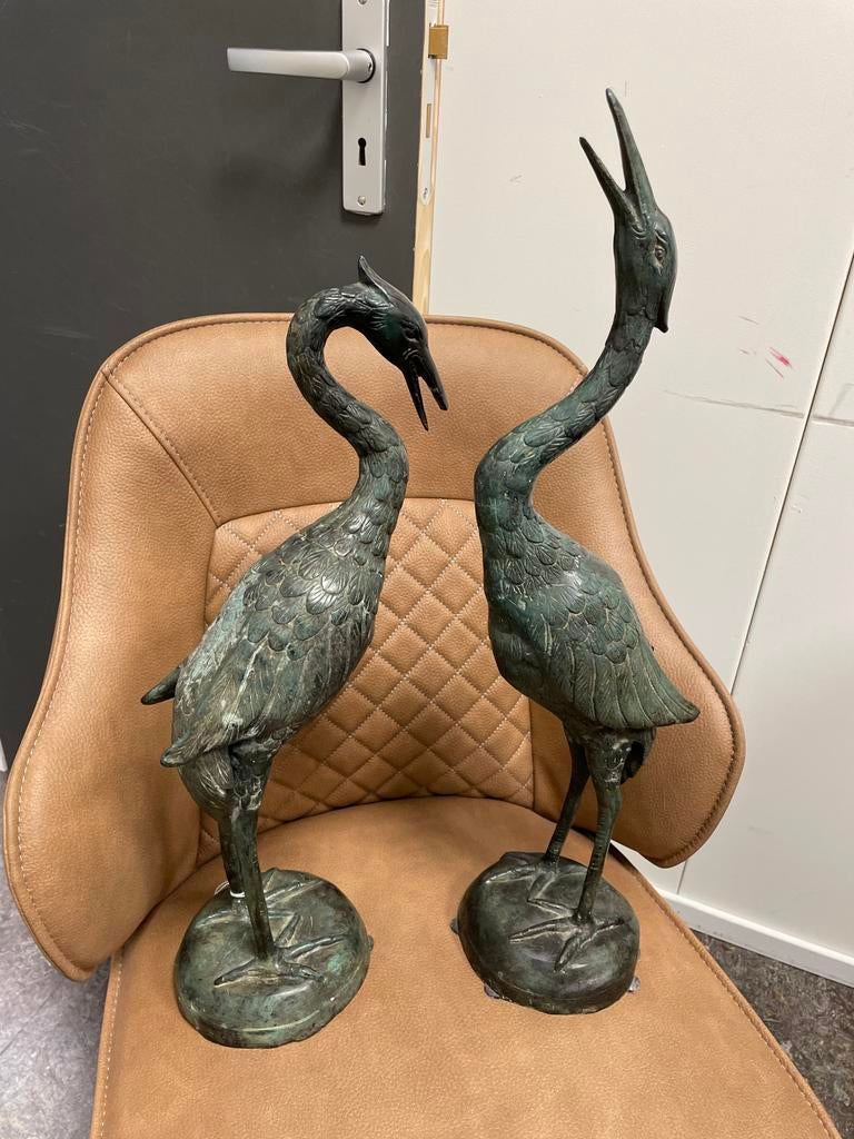 Twee bronzen beelden van kraanvogels, Ophalen of Verzenden, 20 - 50 cm, Beeld, Vogel